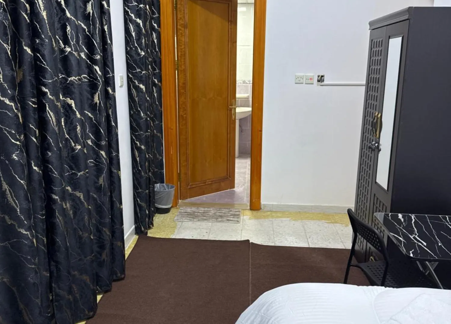 Four Stars Residence Дубай Апартаменты