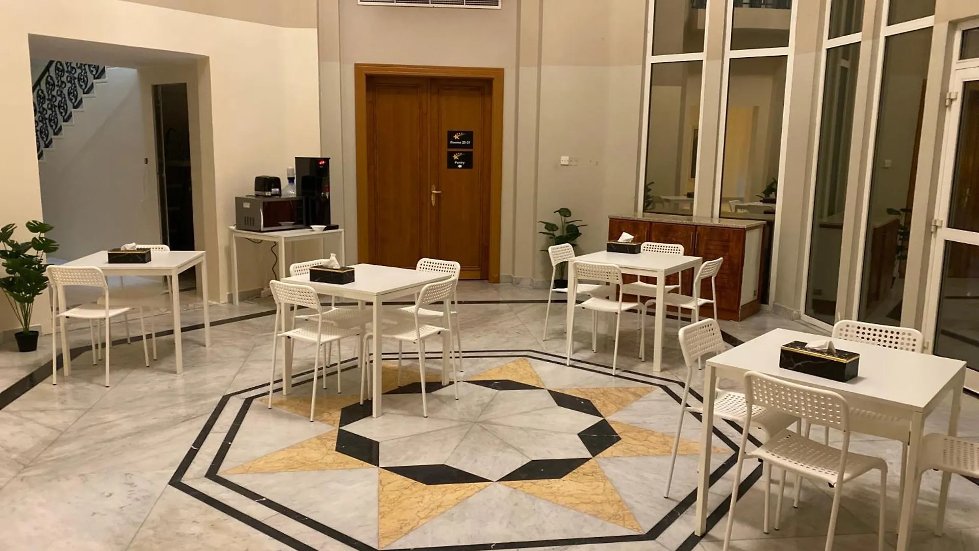 Four Stars Residence Dubaj Apartman